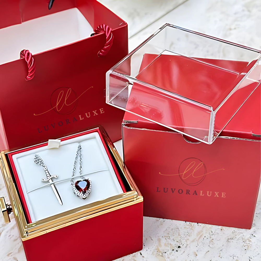 The LoveStruck Heart Necklace