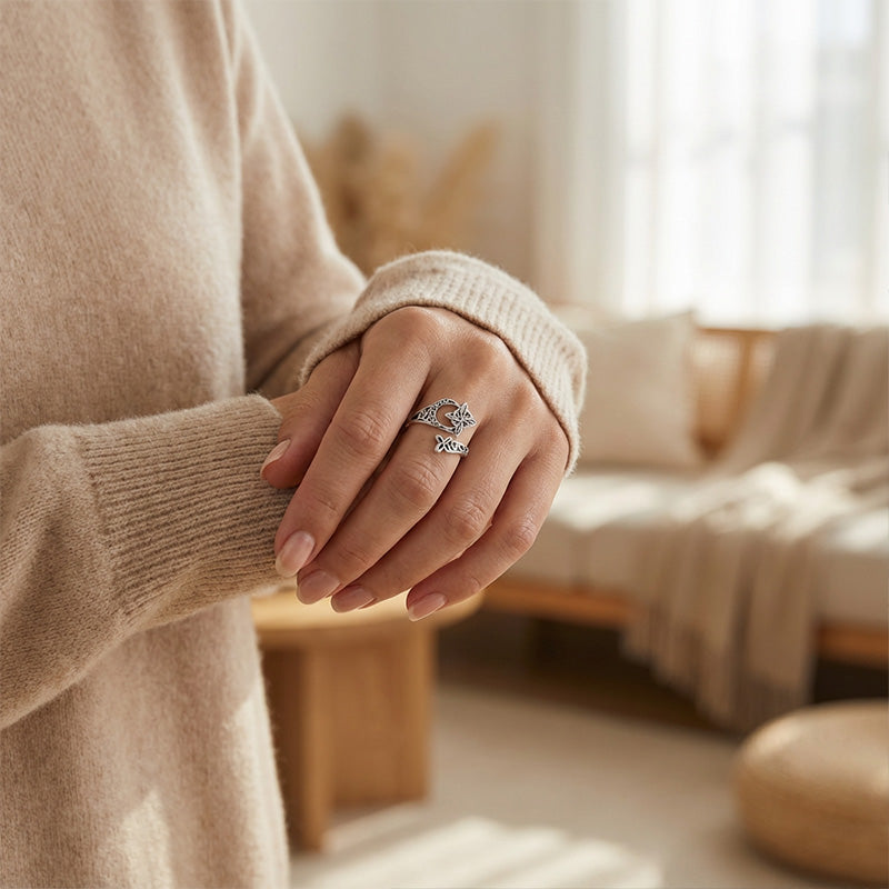 The Celtic Knot Ring